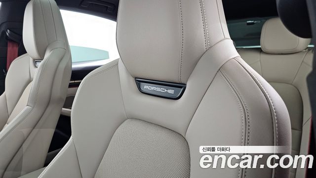 Porsche Macan 2025 — photo 33