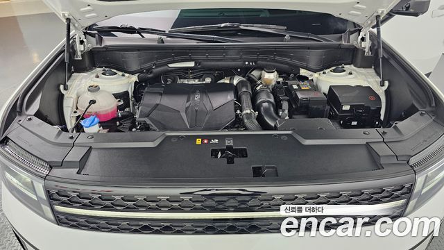 Hyundai Santafe 2025 — photo 6