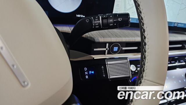 Hyundai Santafe 2025 — photo 12