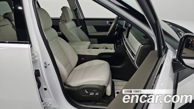 Hyundai Santafe 2025 — photo 13