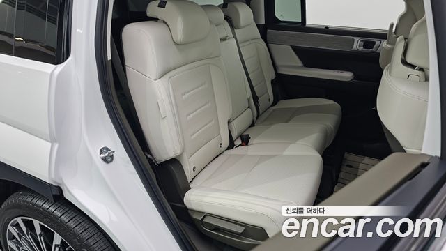 Hyundai Santafe 2025 — photo 17
