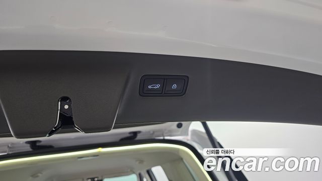 Hyundai Santafe 2025 — photo 30