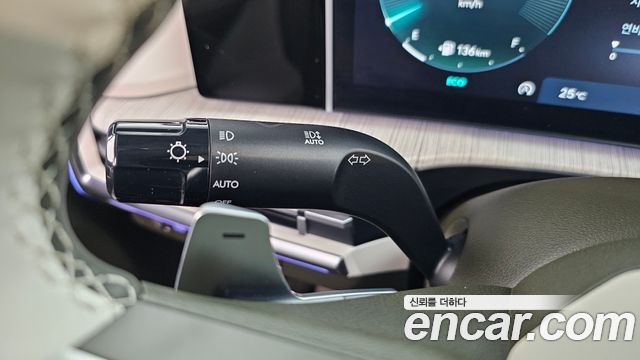 Hyundai Santafe 2025 — photo 31