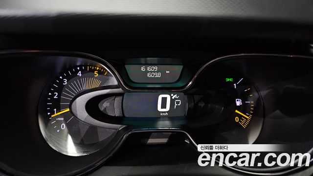 Renault Korea QM3 2015 — photo 11
