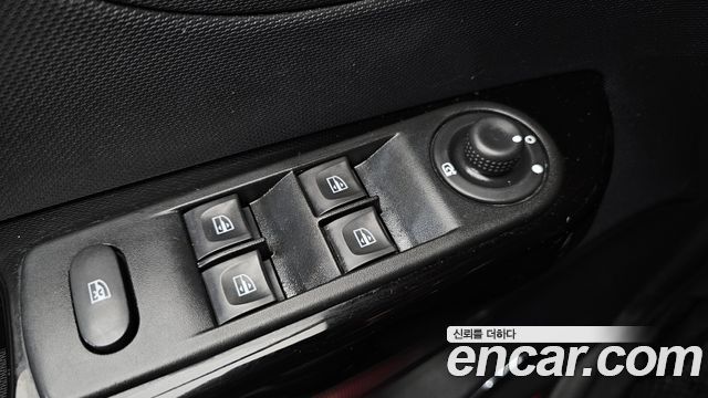 Renault Korea QM3 2015 — photo 18