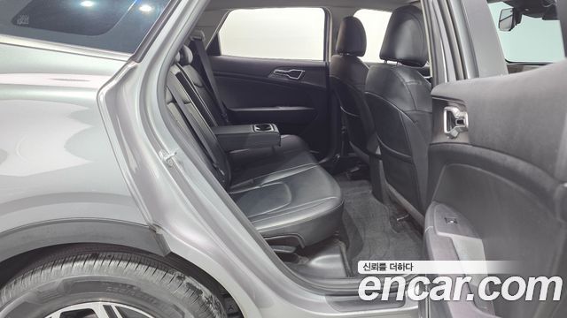 Kia Sportage 2022 — photo 17