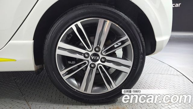 Kia morning 2018 — photo 7