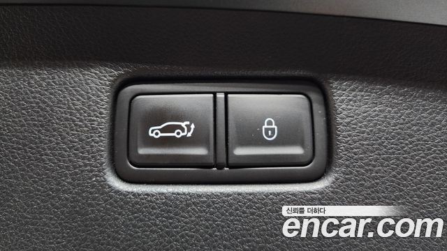 Genesis GV70 2022 — photo 23