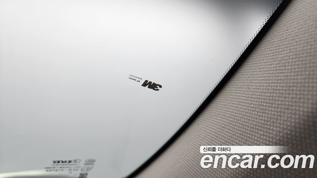 Genesis GV70 2022 — photo 26