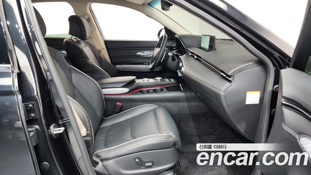 Genesis GV70 2022 — photo 16