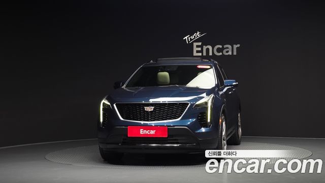 Cadillac XT4 2021 — photo 3