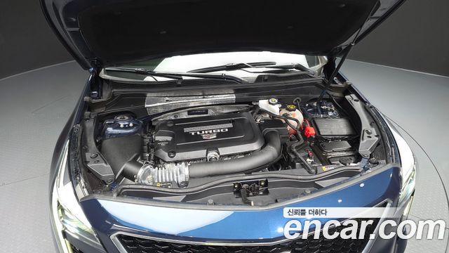 Cadillac XT4 2021 — photo 6