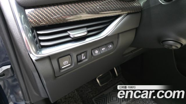 Cadillac XT4 2021 — photo 29
