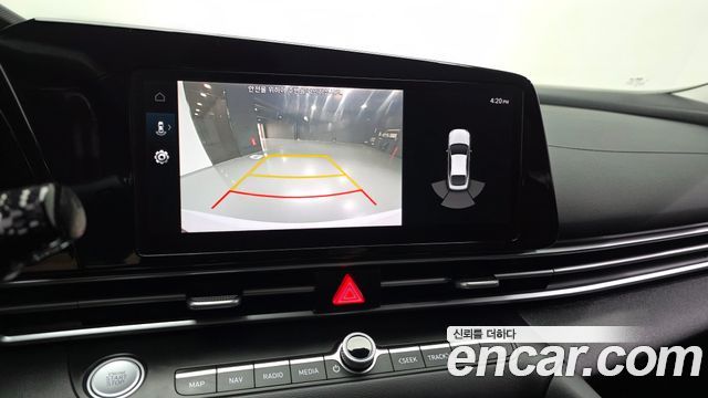 Hyundai AVANTE 2021 — photo 21