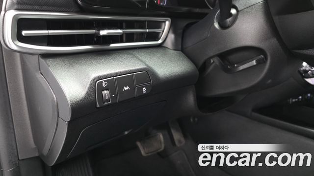 Hyundai AVANTE 2021 — photo 25