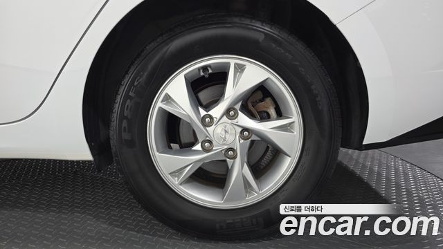 Hyundai AVANTE 2021 — photo 7