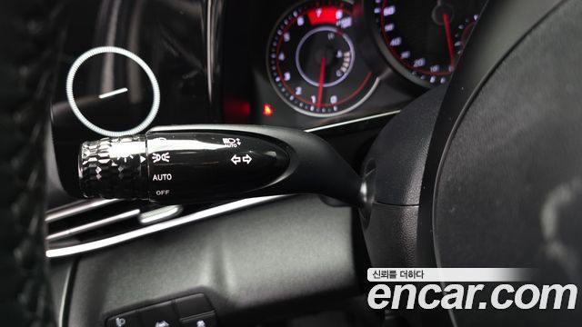Hyundai AVANTE 2021 — photo 31