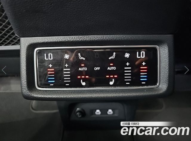 Audi e-tron 2022 — photo 13
