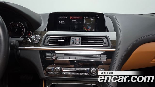 BMW 6-Series 2017 — photo 14