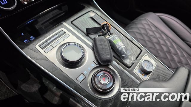 Genesis GV80 2023 — photo 12