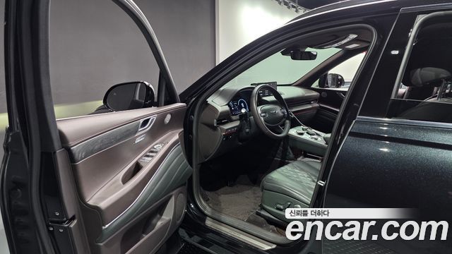 Genesis GV80 2023 — photo 13