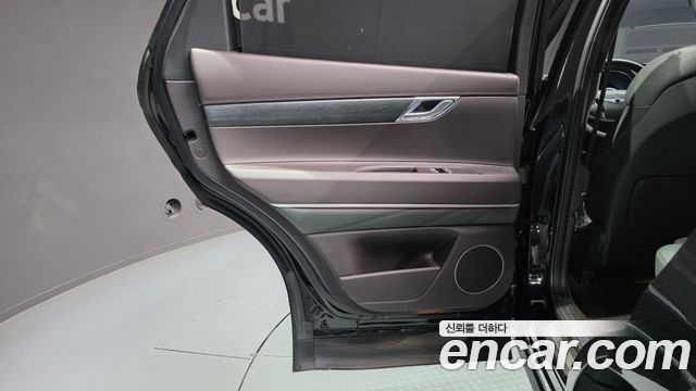 Genesis GV80 2023 — photo 15