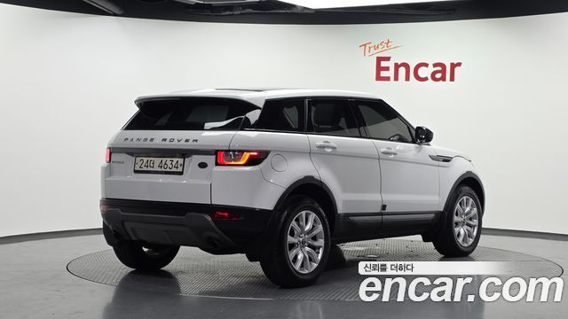 Land Rover Range Rover Evoque 2017 — photo 2
