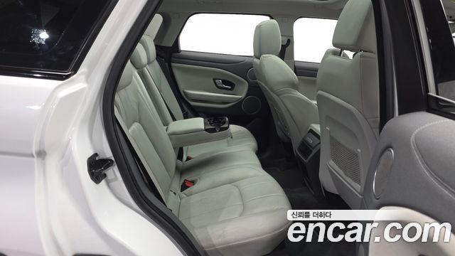 Land Rover Range Rover Evoque 2017 — photo 18