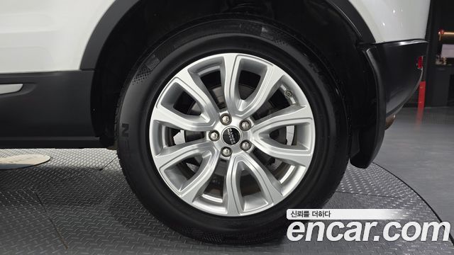 Land Rover Range Rover Evoque 2017 — photo 7