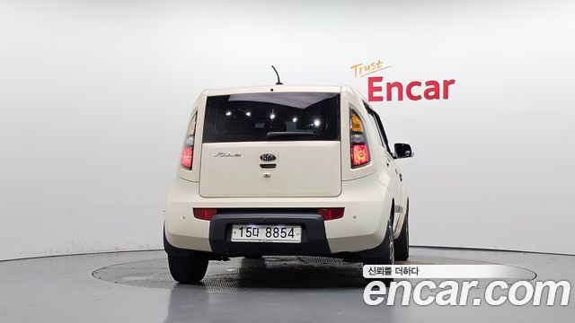 Kia Soul 2010 — photo 4