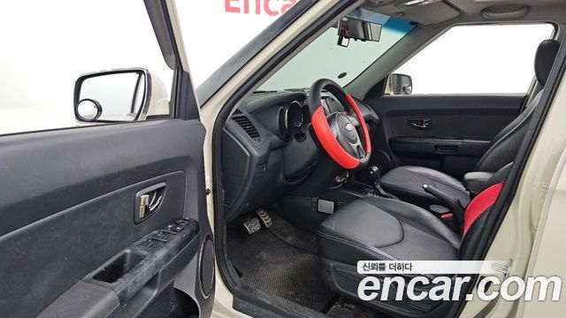 Kia Soul 2010 — photo 10