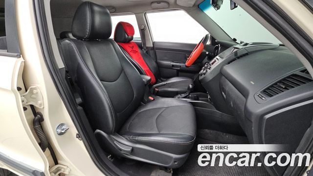 Kia Soul 2010 — photo 11