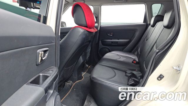Kia Soul 2010 — photo 12