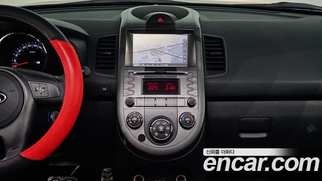 Kia Soul 2010 — photo 14