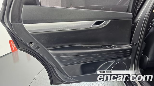 Genesis G80 2021 — photo 15