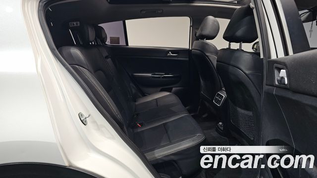 Kia Sportage 2016 — photo 17