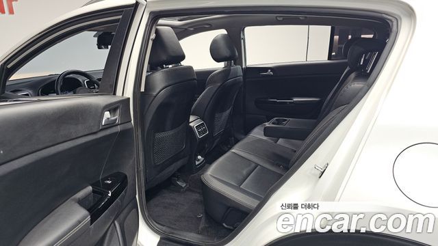 Kia Sportage 2016 — photo 18