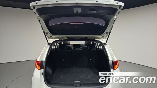 Kia Sportage 2016 — photo 32