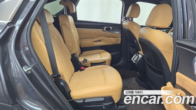 Kia Sorento 2023 — photo 17