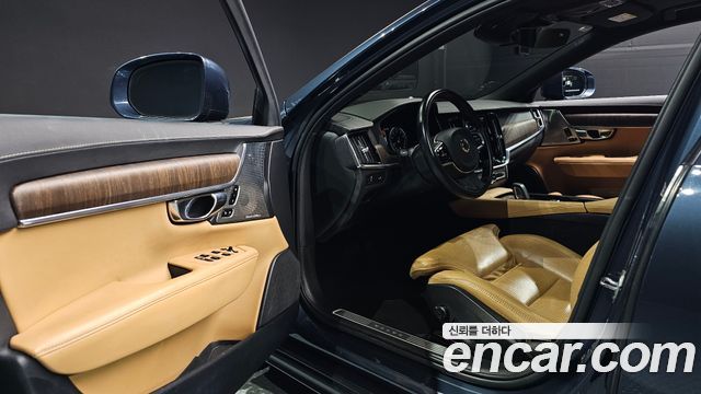Volvo V90 2021 — photo 13