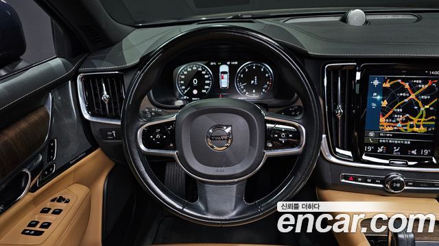 Volvo V90 2021 — photo 19