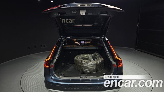 Volvo V90 2021 — photo 26