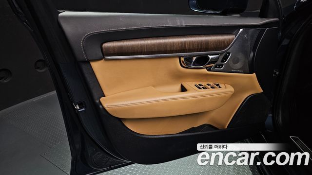 Volvo V90 2021 — photo 14