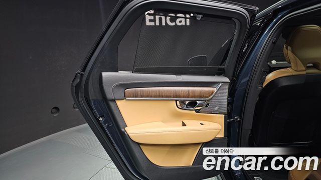 Volvo V90 2021 — photo 15