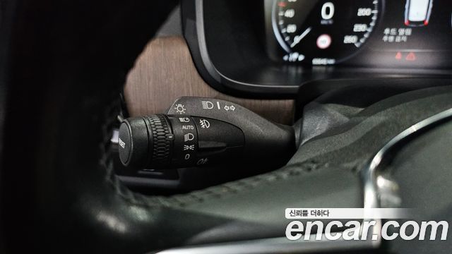 Volvo V90 2021 — photo 30