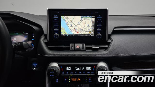 Toyota RAV4 2021 — photo 20