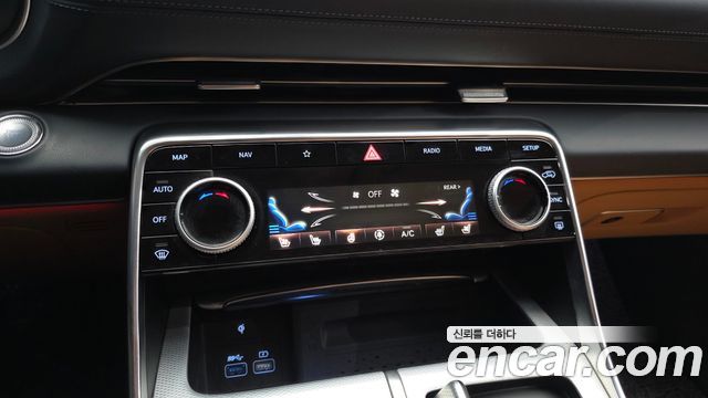 Genesis GV80 2022 — photo 25