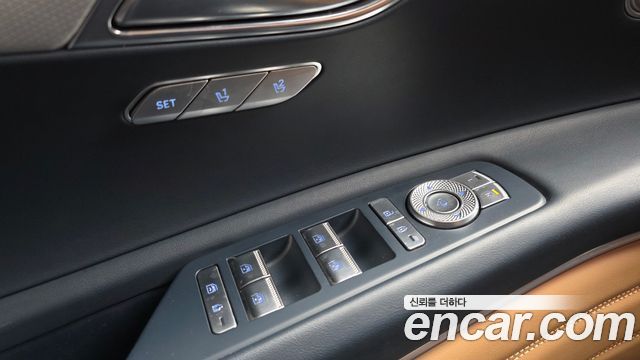 Genesis GV80 2022 — photo 28