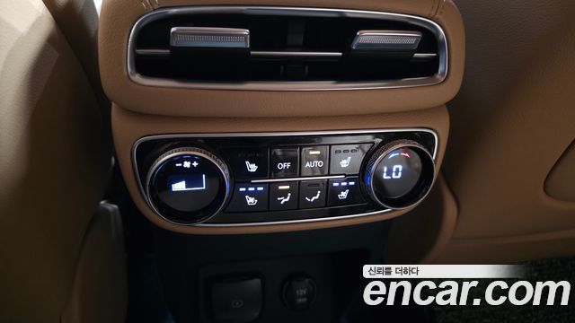 Genesis GV80 2022 — photo 32