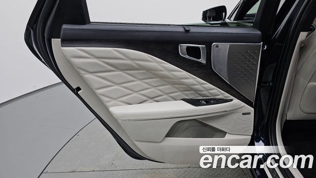 Kia K8 2023 — photo 15